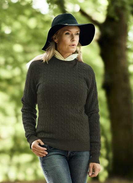Women Crew Neck Cable Brown