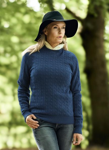 Women Crew Neck Cable Brown